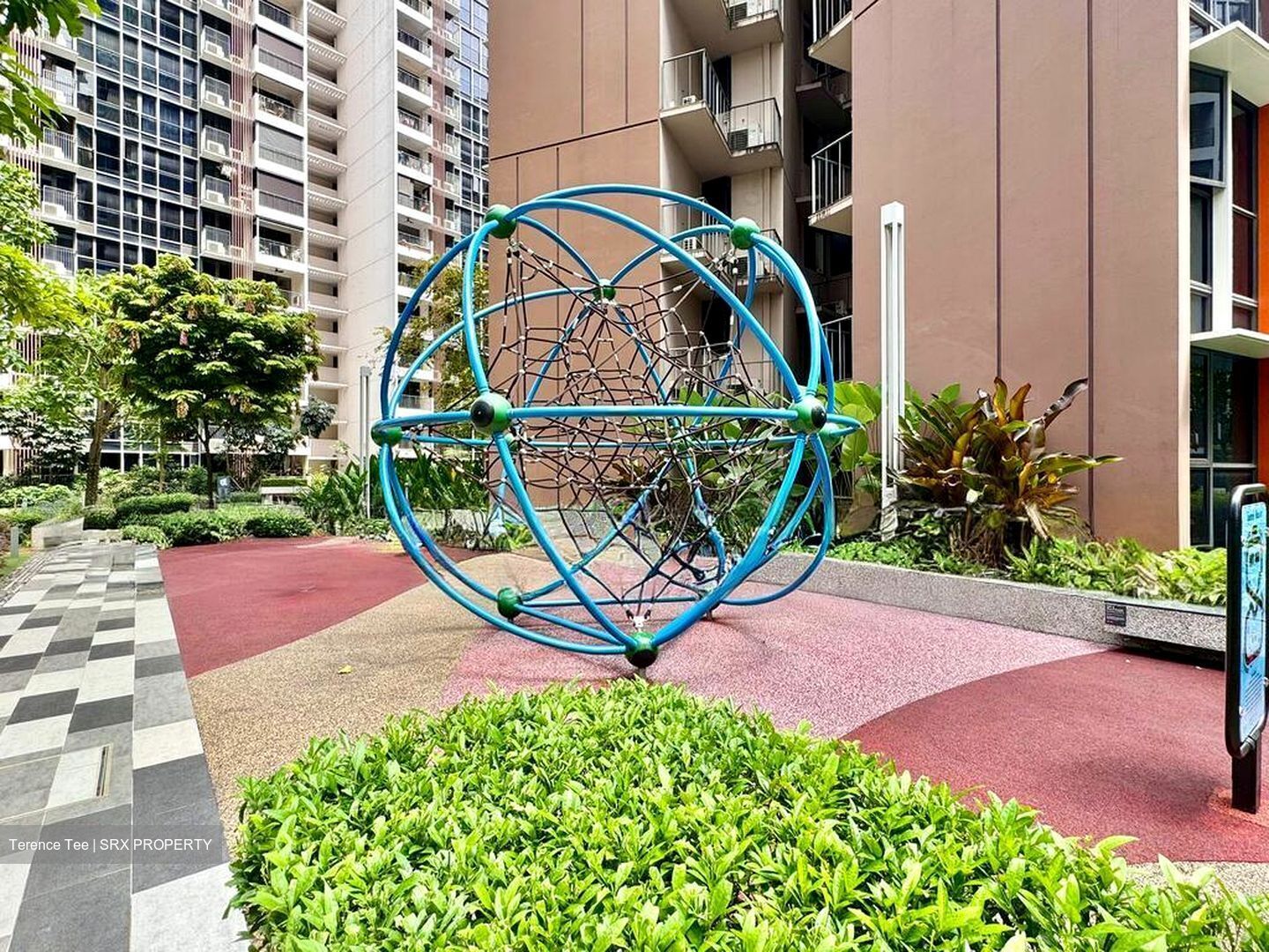 Sims Urban Oasis (D14), Condominium #523119861